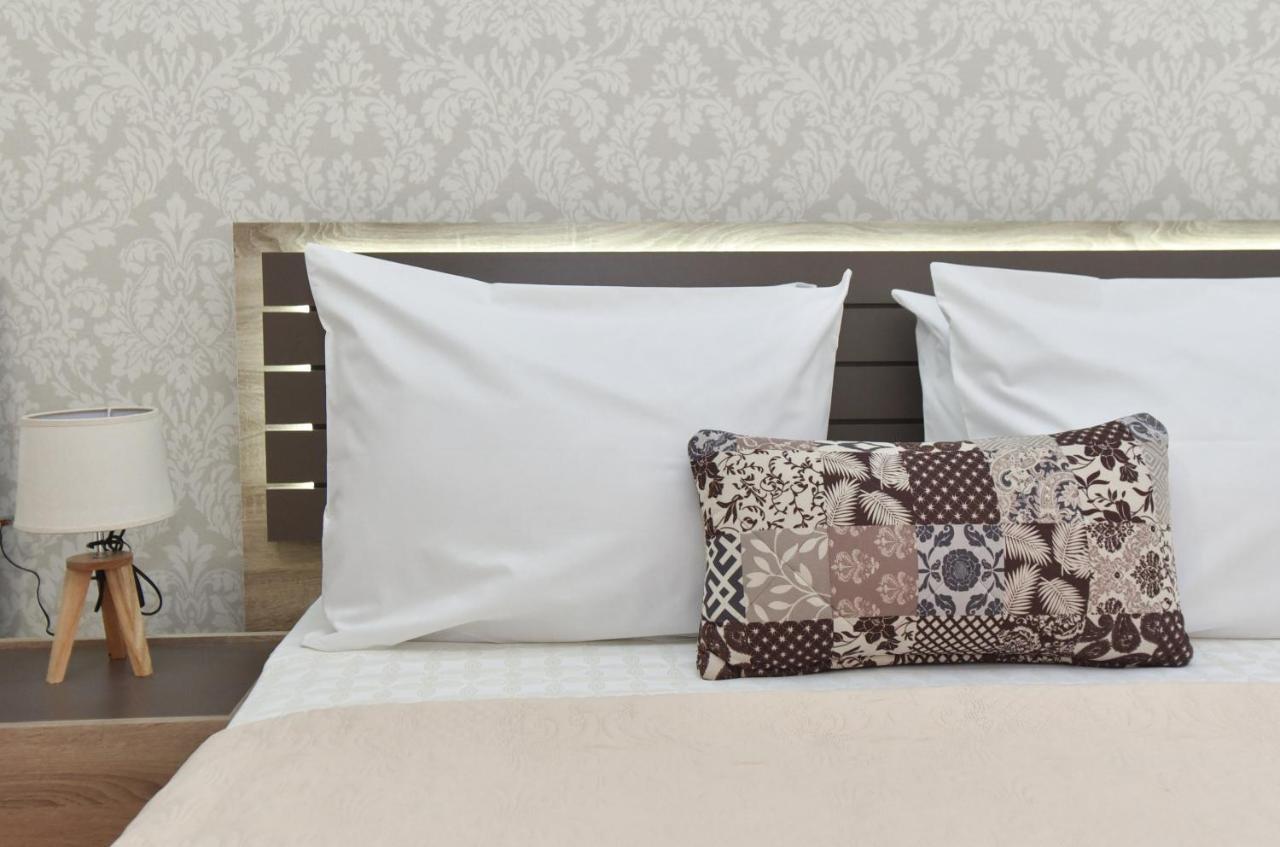 شقة بودفا  في Palm Square 1 Old Town Apt المظهر الخارجي الصورة
